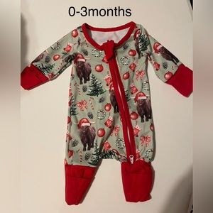 Boutique 0-3m footies!